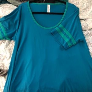Lularoe perfect tee